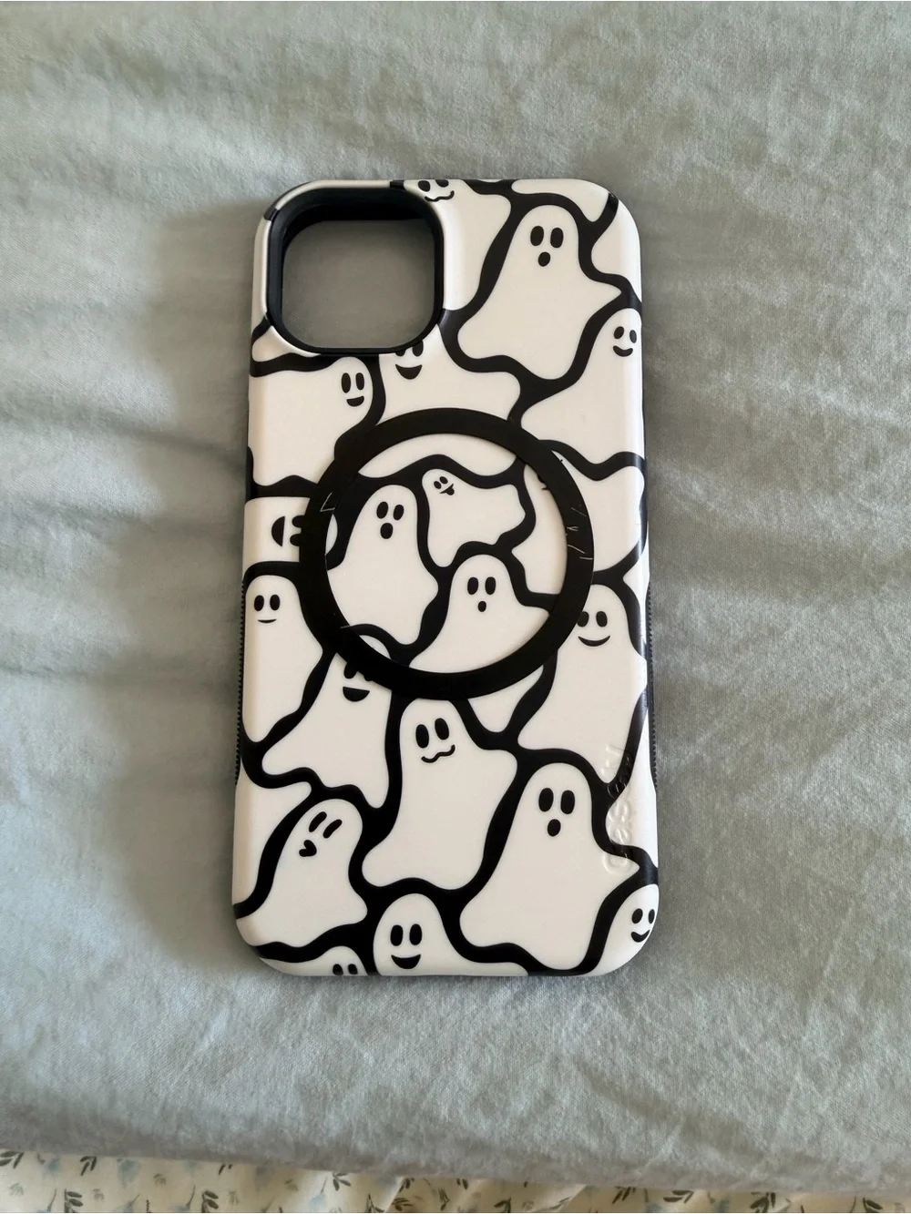 Ghost Pattern Phone Case with Built-In Ring Grip — Black & White